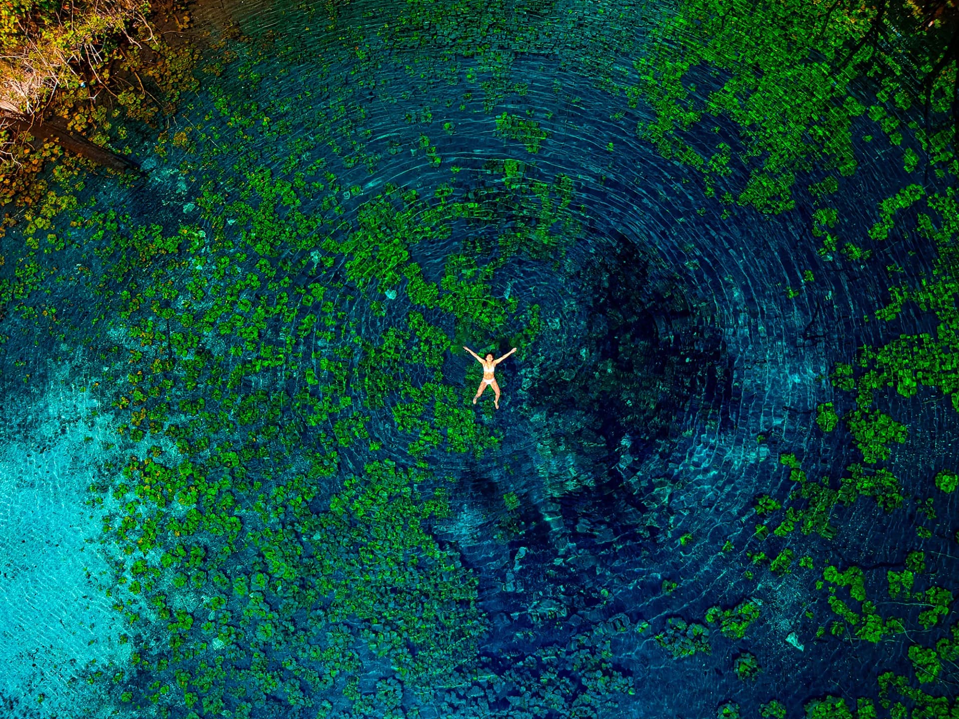 Tour El Cráter Azul